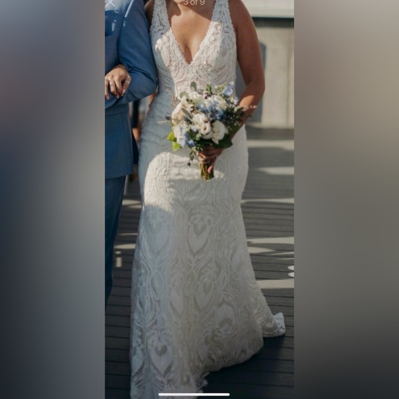 PRONOVIAS Barcelona— Magnolia BOHO wedding dress - Picture 3 of 9